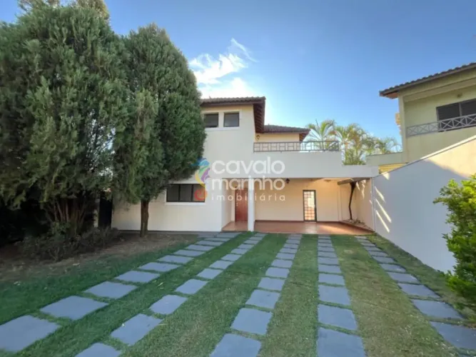Casa à venda no condomínio Santa Helena com 4 quartos e 4 vagas, 430m² - Condomínio Santa