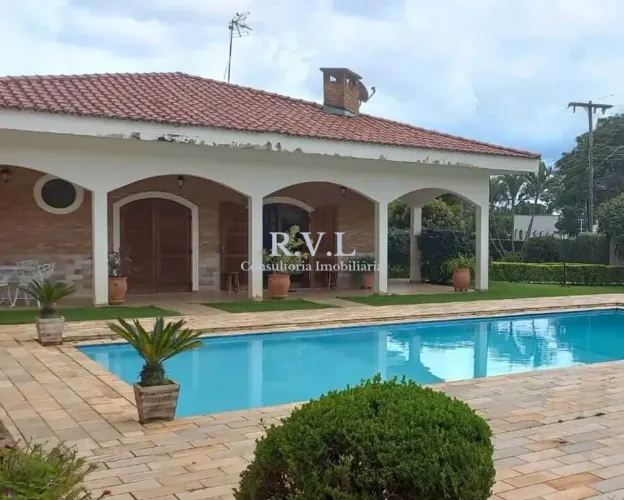 Casa Térrea à Venda no Condomínio Flamboyant | Atibaia