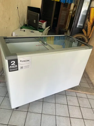 Freezer tampa de vidro Fricon novo 