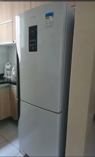 Geladeira Panasonic frost free inverter