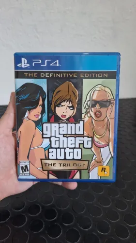 Grand Theft Auto: The Trilogy - The Definitive Edition - Mídia Física PS4 (Excelente)
