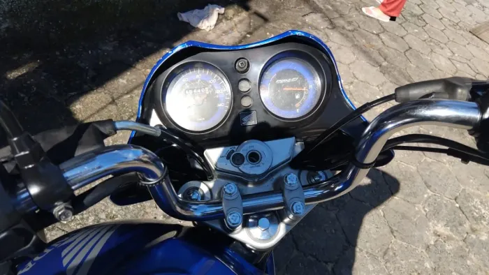 Moto boa conservada 