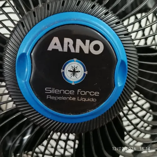 Ventilador de coluna silencie force Arno