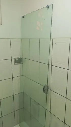 Vendo porta de vidro