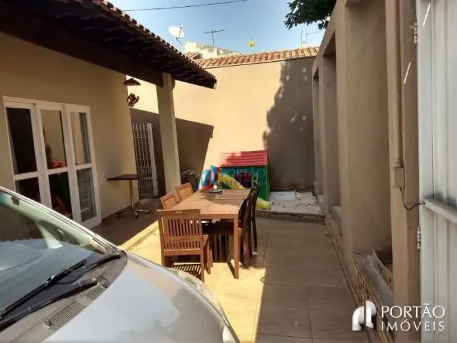 Casa em Jd. Terra Branca, (Bauru) - SP