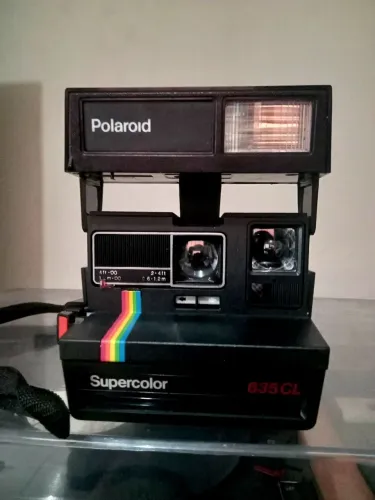 CÂMERA FOTOGRÁFICA POLAROID ((SUPER COLOR 635CL )) EM EXELENTE ESTADO