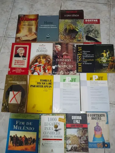 Acervo cultural: coletânea de livros clássicos para colecionadores.