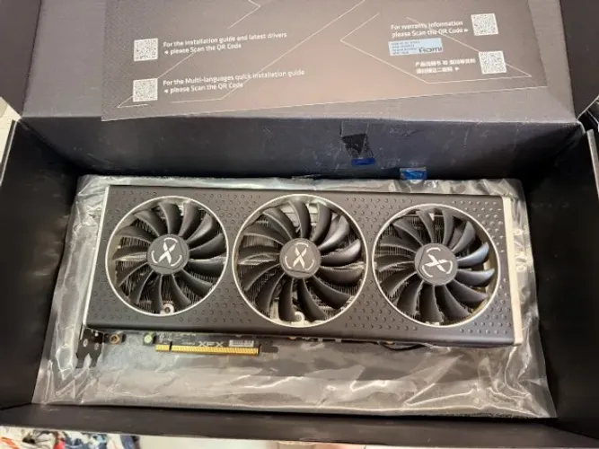 Placa De Vídeo AMD Radeon RX 6750 XT 12GB - Perfeito Estado