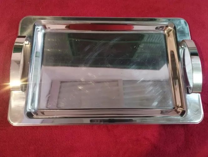 Bandeja retangular com alça, aço inoxidável, 37 cm x 23 cm, Não enferruja.