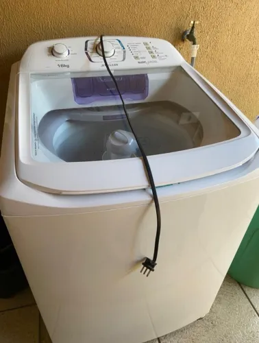 Máquina de lavar Electrolux 16kg