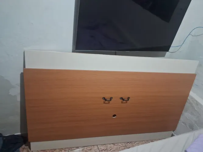 Painel de televisão muito novo