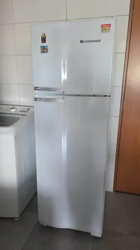 Geladeira Continental 340 litros Excelente estado, Conservada, Funcionando 100%