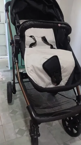 Carrinho de bebe e Andaja ou anda ja.