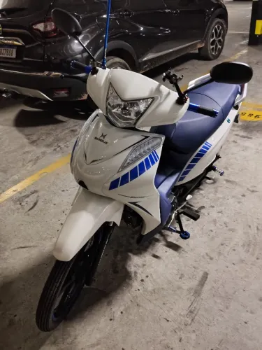 Vendo moto jet 125 ou troco por outra moto 