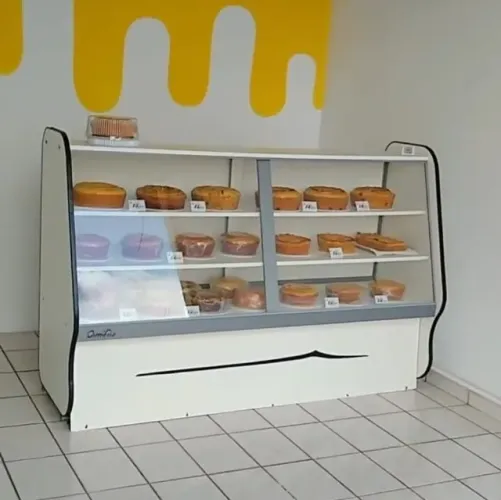 Vitrine para bolos e salgados