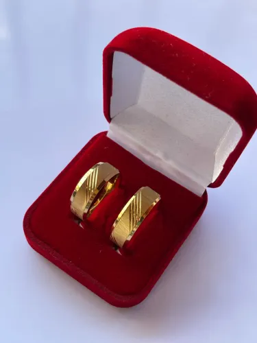Par de Alianças Anatômica Frisos Escovada; Namoro Casamento