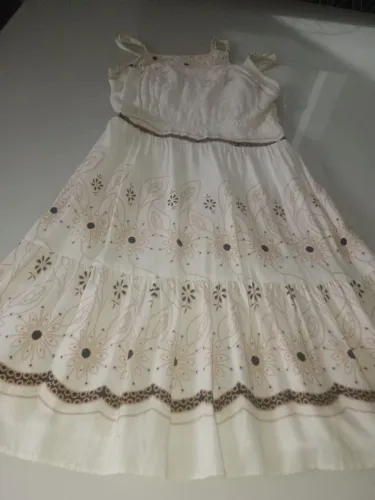 Lindo vestido semi-novo