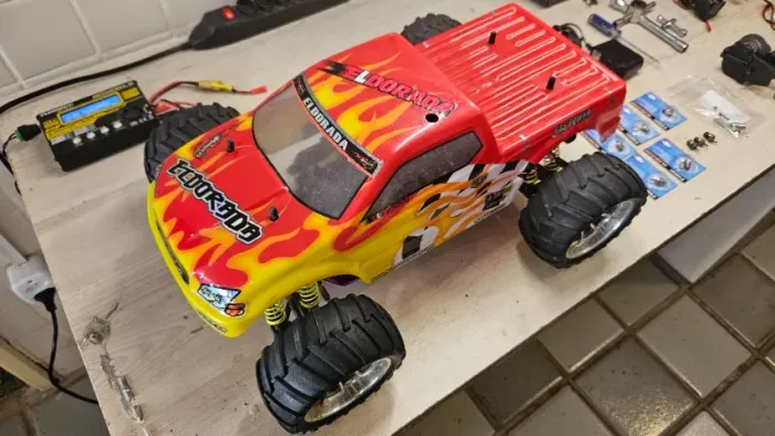 Automodelo RC Himoto Eldorada nitro 1/10 completo com combustivel