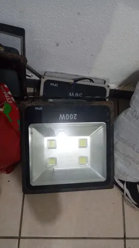 Refletores LED 50W + 150W + 200W ? IP66 / Prova D'água ? Todos Funcionando!