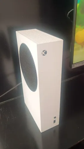 Xbox séries s perfeito estado na caixa com controle original e headset