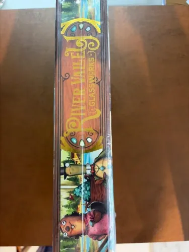 Rivervalley Glassworks Deluxe Unpunched. Excelente estado. Em inglês.