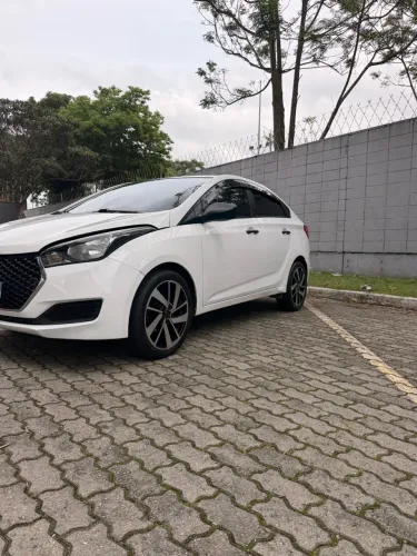 Hyundai HB20S Unique 1.0 Flex 12V Mec. 2019