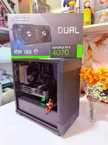 PC Gamer i9 13900HK Interposer + RTX 4070 + 16GB DDR5 - TOP!