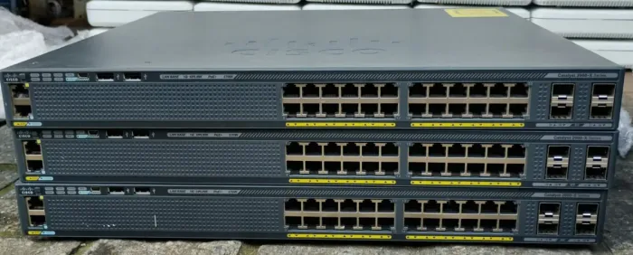 Switch Cisco Catalyst 2960X 24 Portas Gigabit PoE+ 370W 