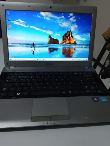 Notebook Samsung rv 411 i5.