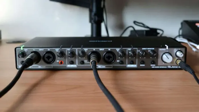 Interface de audio Rubix 44 Roland Pro Na Caixa Pouco Uso