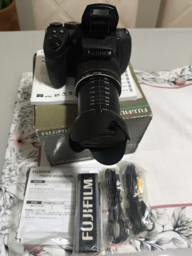 CAMERA FUJIFILM HS20EXR