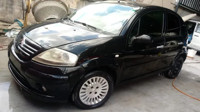 Sucata de C3 1.6 2006 flex disponível para retirada de peças