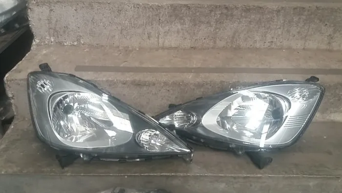 Farol Honda Fit 2009 ate 2012