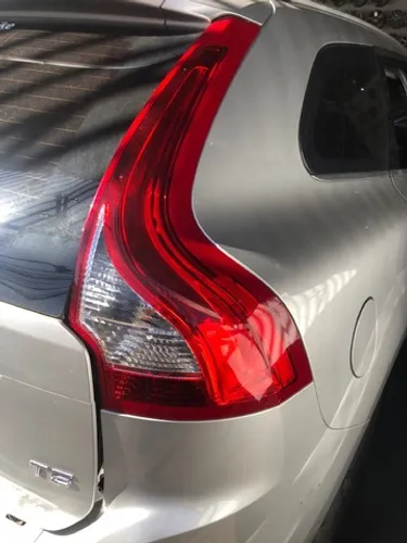 Lanterna direita volvo xc 60 2015