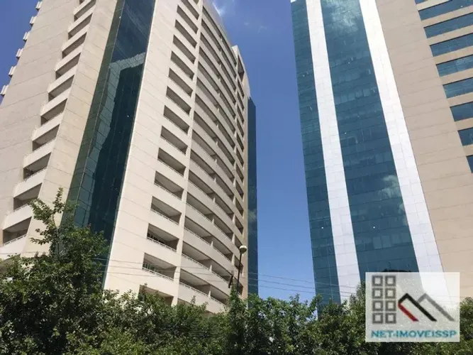 Meia Laje Comercial (568m²), 6 Banheiros, 15 Vagas. Próximo da estação Granja Julieta da C