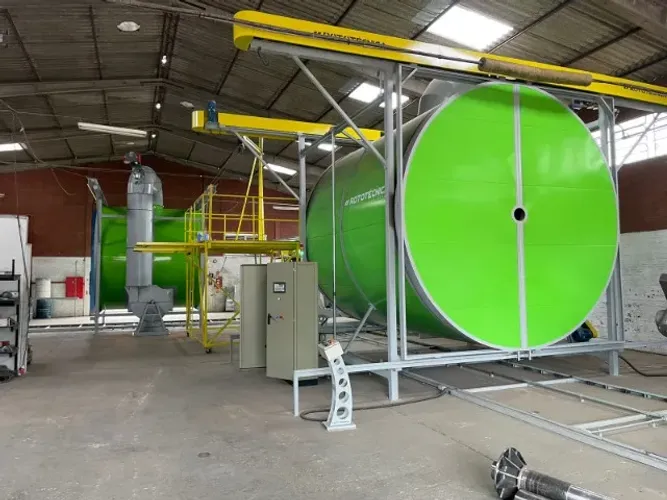Maquinas de Rotomoldagem Rototecnica do Brasil