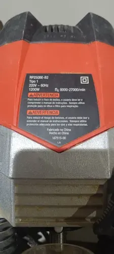 Tupia De Coluna Com Kit Vv 220v Rp-250be-B2 Black Decker