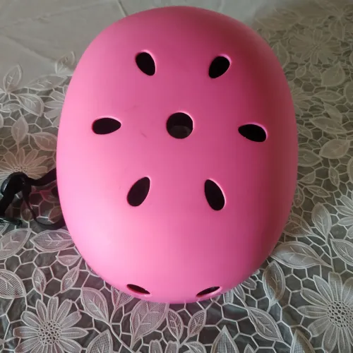 Capacete esportivo novo