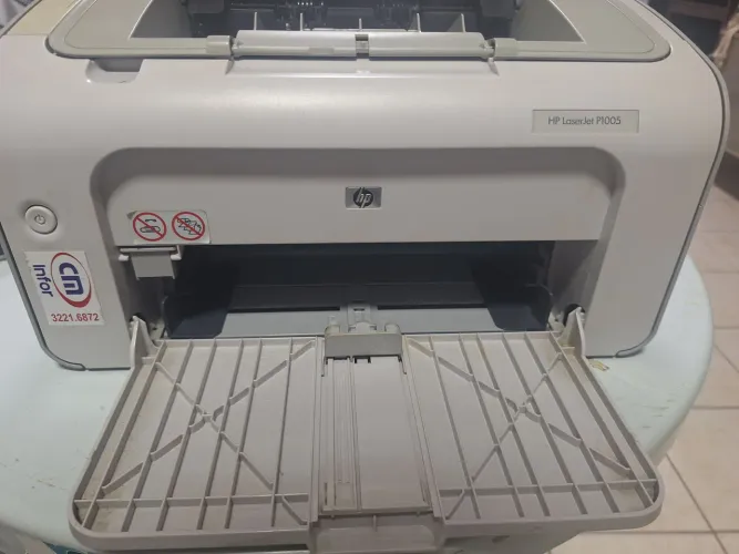 Impressora HP LaserJet P1005 Monocromática