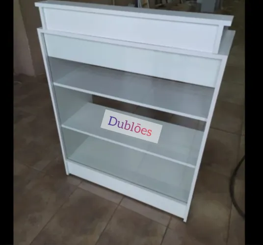 Balcão vitrine com caixa promoção da semana