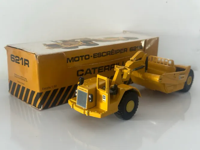 Miniatura Arpra screiper 621R 1/50 = nzg corad wsi tekno 