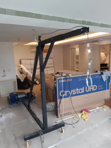Maquina de içamento mini grua