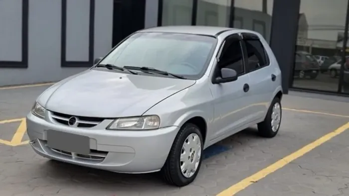 Chevrolet Celta Spirit 1.4 MPFI 8V 85cv 5P 2005