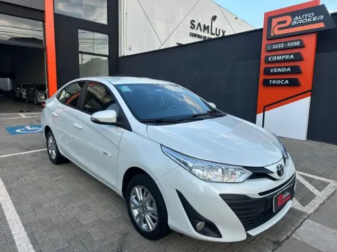 Toyota Yaris XL Sedan 1.5 Flex 16V 4P Aut. 2019