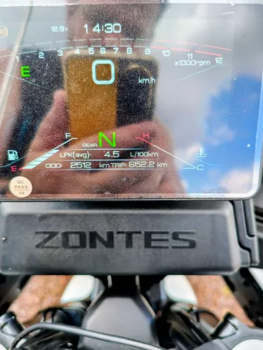 Moto nova sem detalhes Aceito troca por carro em ótimo estado de conservação