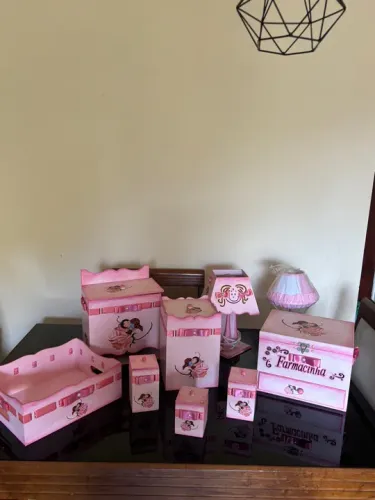 Kit artesanato decoração - potes e bandeja cor rosa