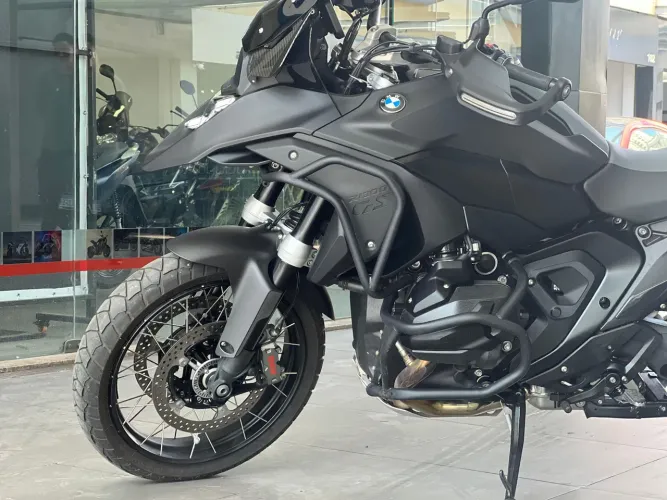 BMW R 1300 GS TRIPLE BLACK 2024/2025