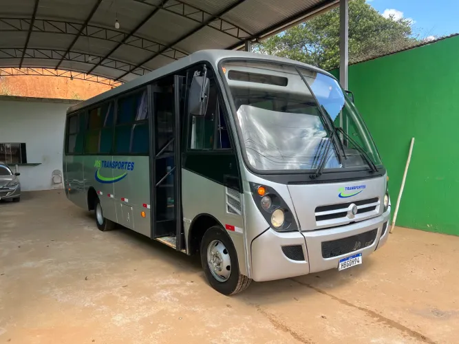 Micro ônibus Mercedes 2006 23 lugares