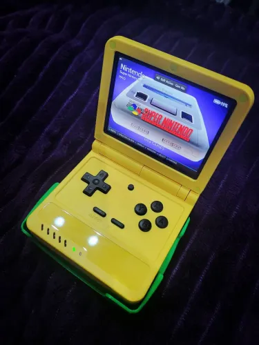 Videogame Console Portátil Retro Roda PS1 Mega Super Nintendo Powkiddy V90S