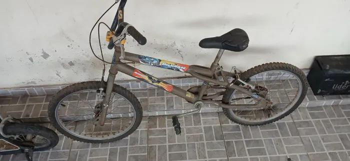 Bicicleta BMX Infantil aro 14